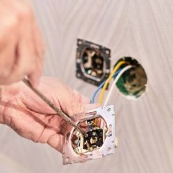 Cómo cambiar un interruptor de luz correctamente