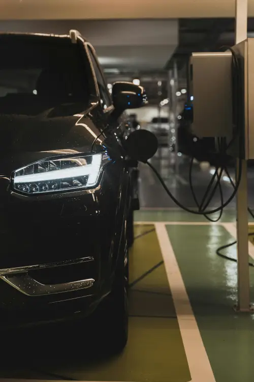 Instalación cargador coche eléctrico en garaje comunitario
